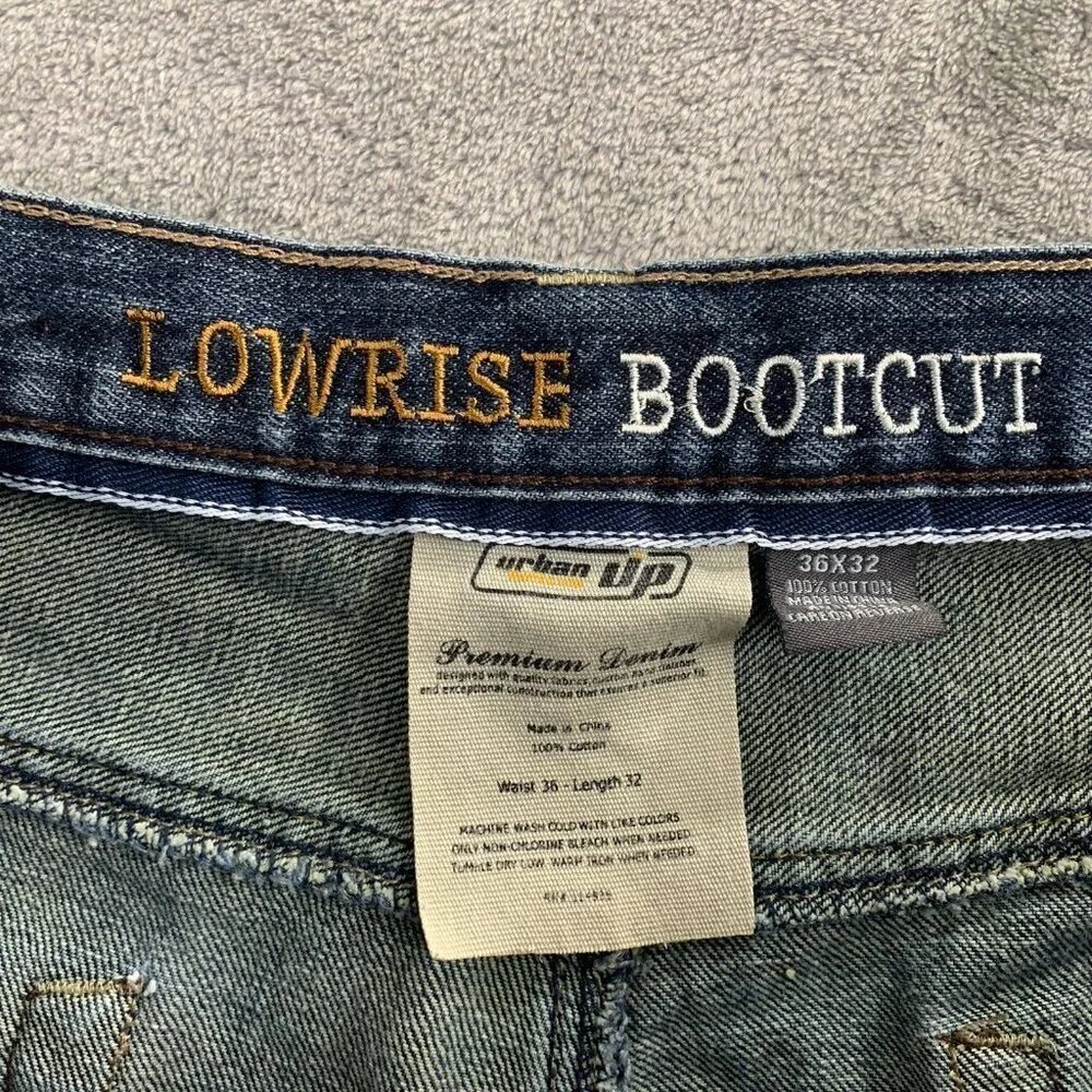 Urban Pipeline Low Rise Bootcut Jeans Mens 36x32” Blue Denim Distressed Y2K